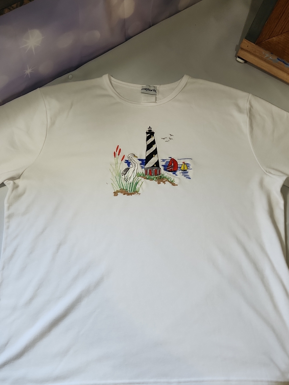 🍁LAST CHANCE🍁Bon Worth White Short Sleeve Tee Embroidered Nautical Front